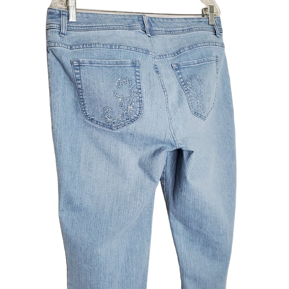 Chico's L 12 Size 2 Jeans Cropped Blue Denim Stretch Embellished Pockets Hi Rise - Picture 5 of 9
